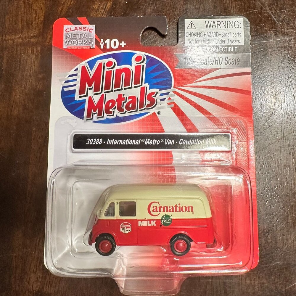 Classic Metal Works Mini Metals HO Scale Carnation Milk International Metro Van